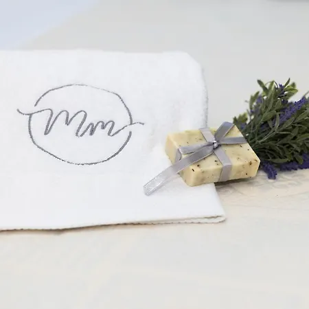 アパート Momenta Maris